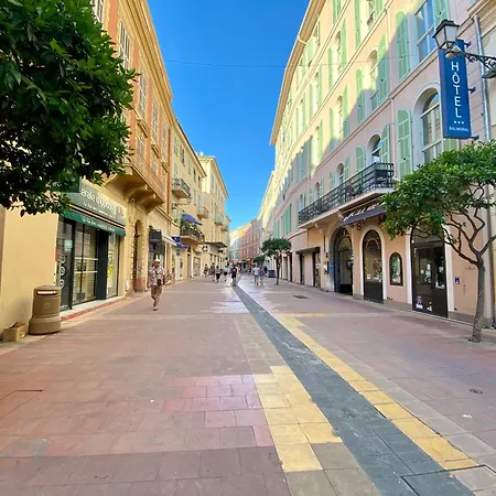 Palais De La Rose 3 * Menton