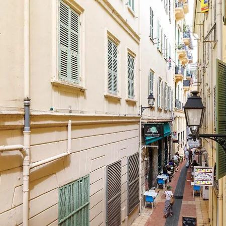 Appartement Palais De La Rose 3 *