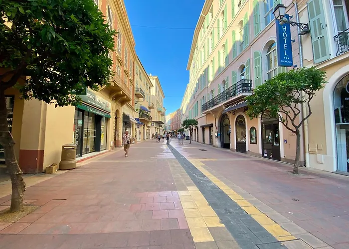 Palais De La Rose 3 * Menton