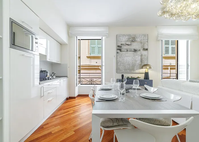 Apartment Palais De La Rose 3 *