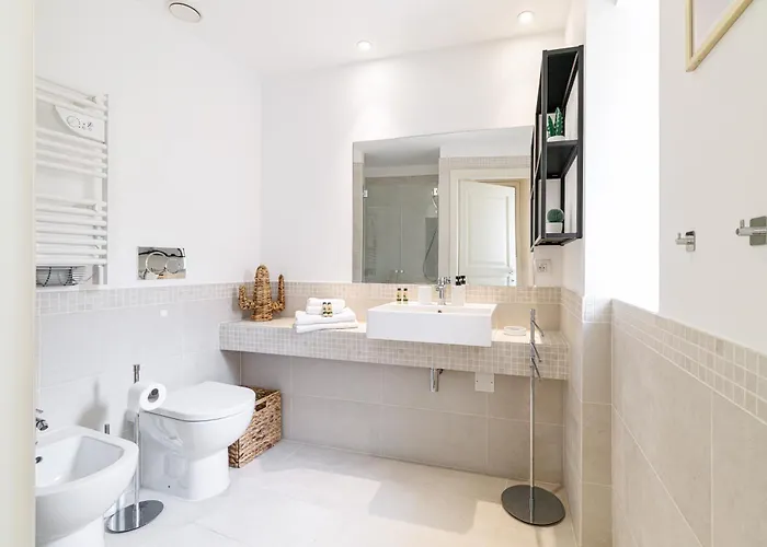 Palais De La Rose 3 * Menton